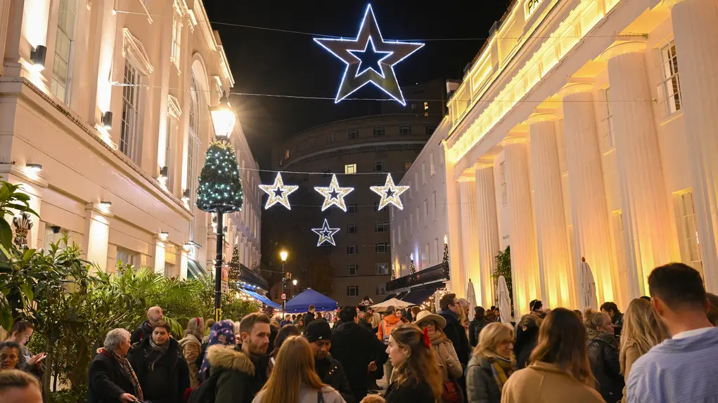 Christmas lights on Motcomb Street