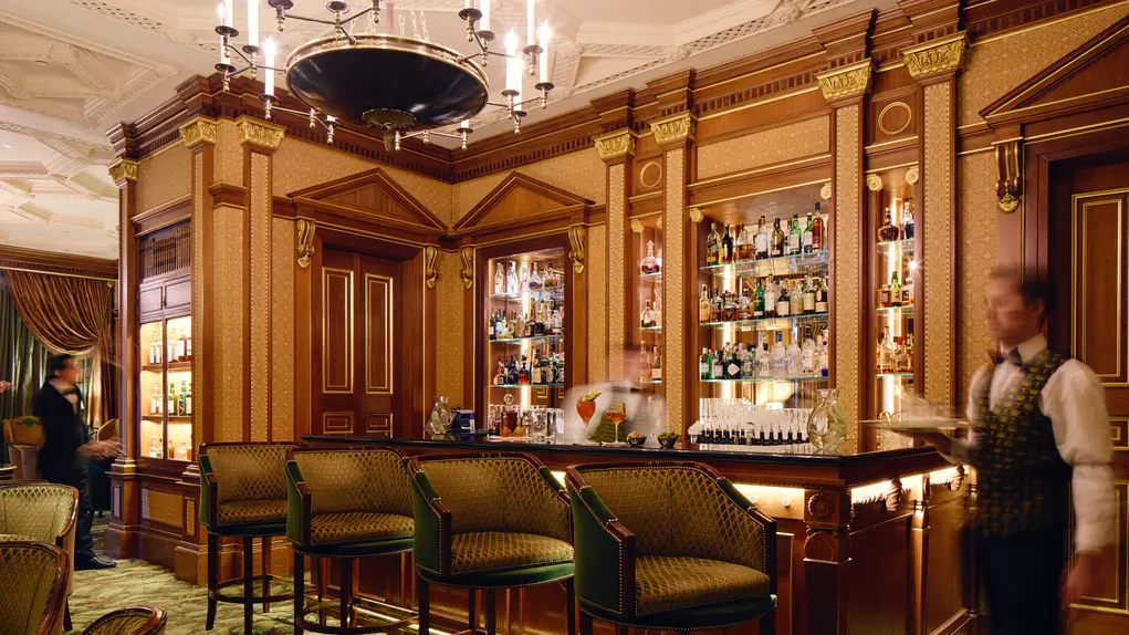 The bar at The Library Bar at The Lanesborough