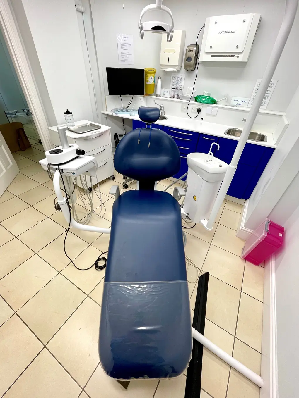 Dentist