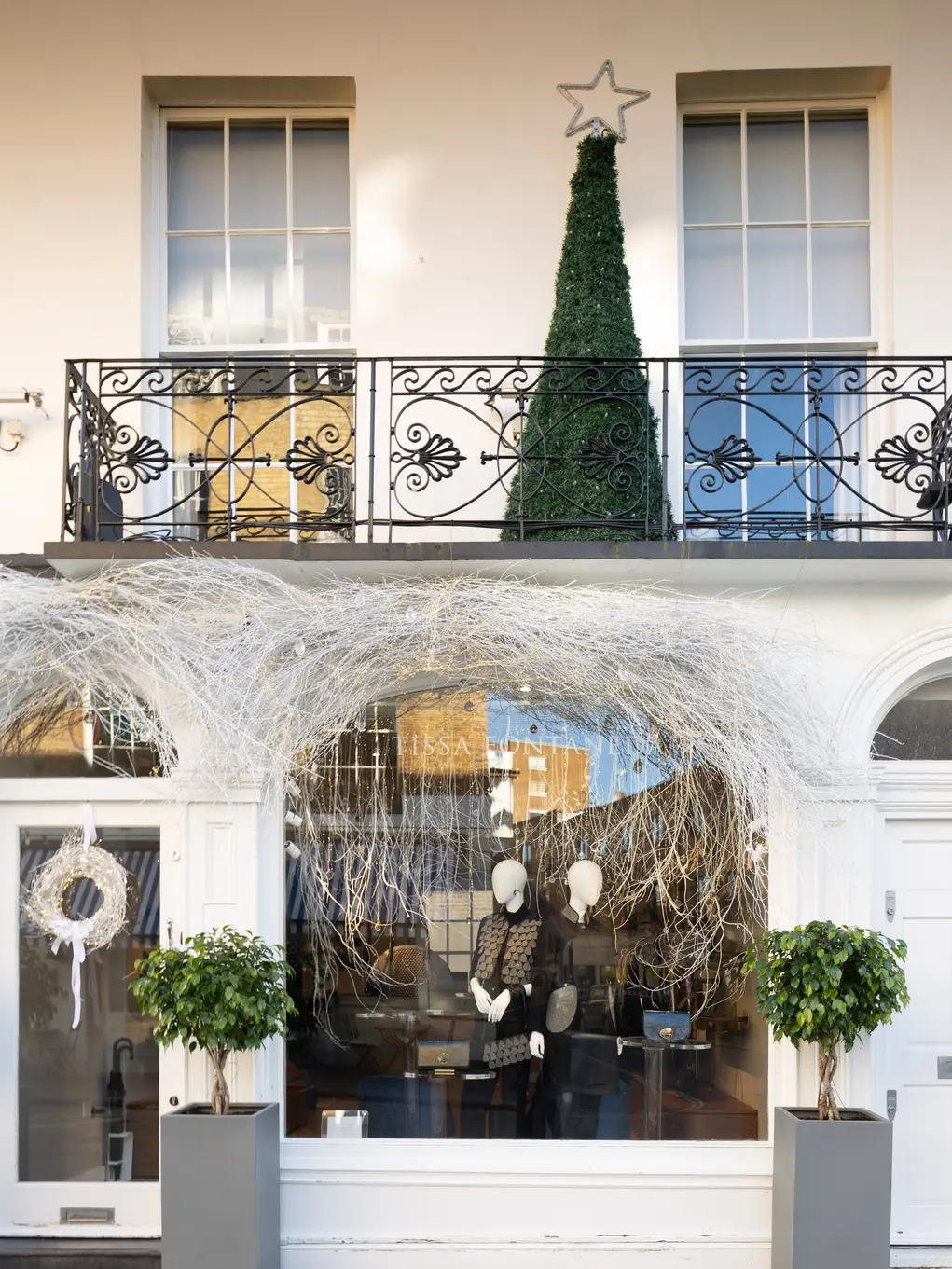 Christmas shopfront of Tissa Fontaneda