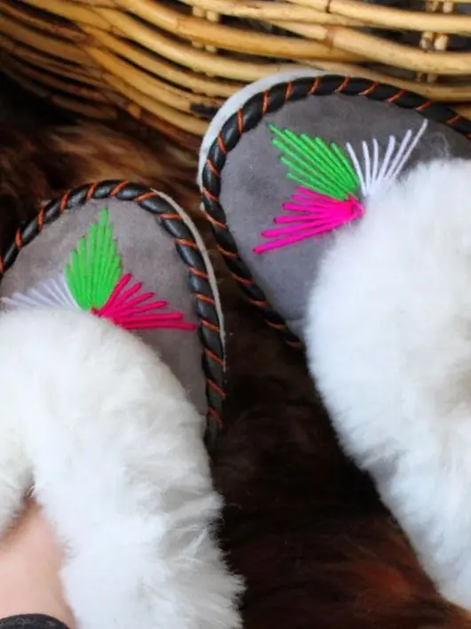 Moccasin slippers