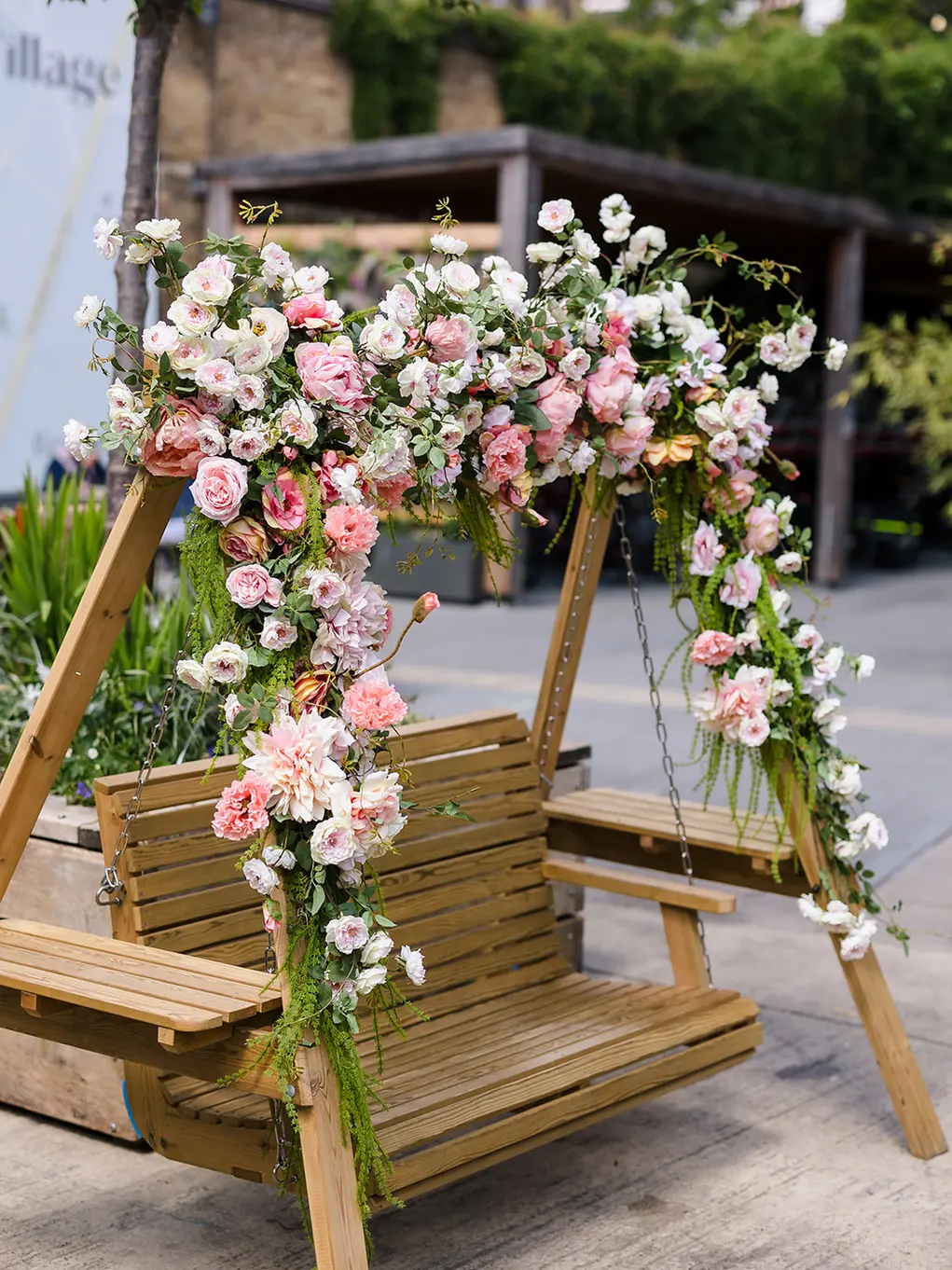 Swing seat