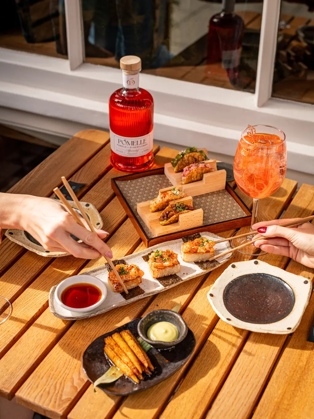 Restaurant table 