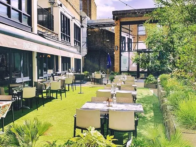 Outside seating at the Jones Family Kitchen