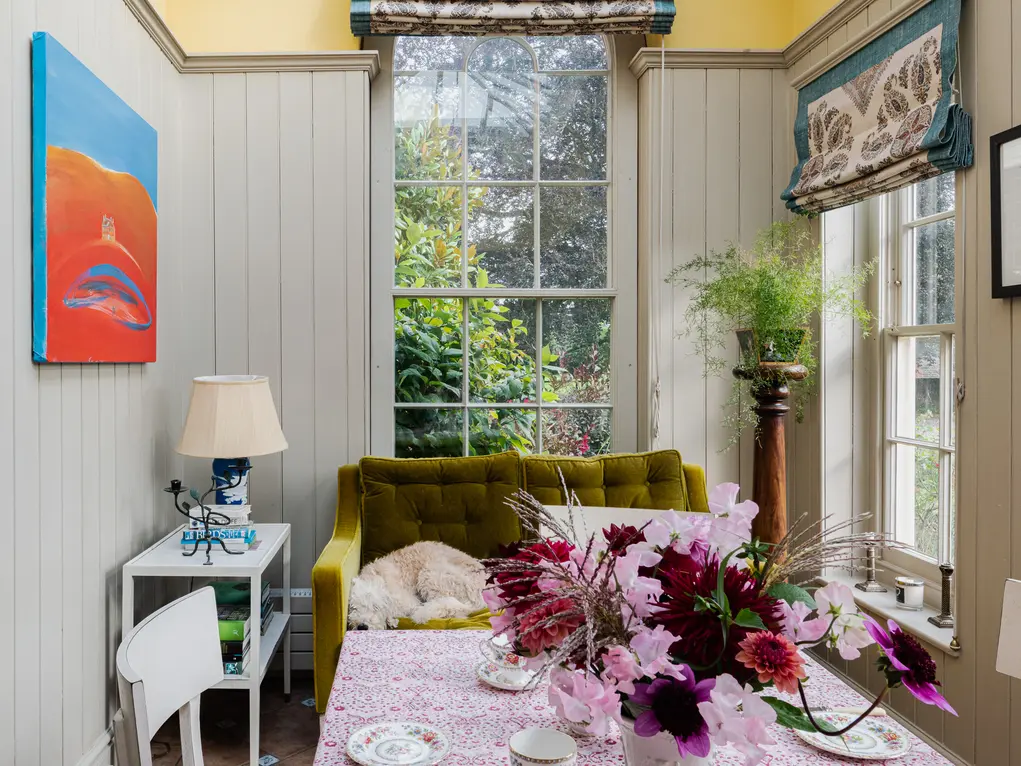 Furniture and interior shops on Pimlico Road