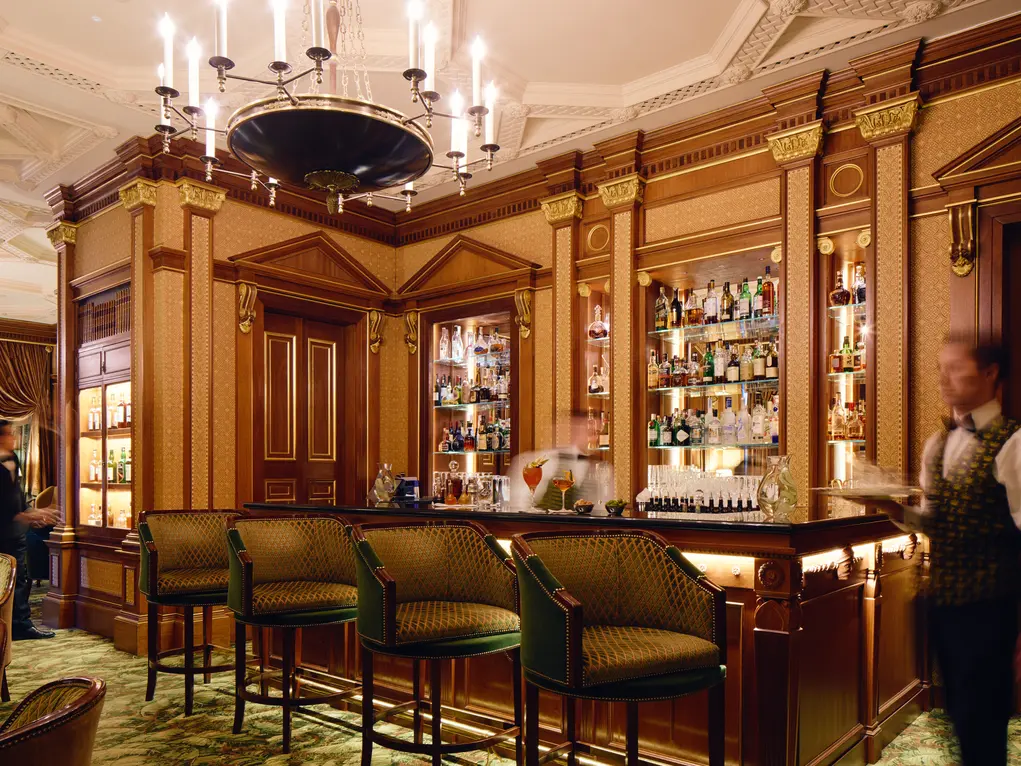 The bar at The Library Bar at The Lanesborough