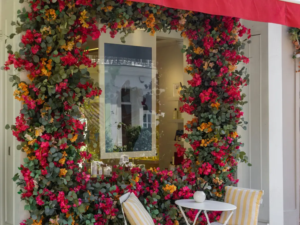Jo Loves shopfront