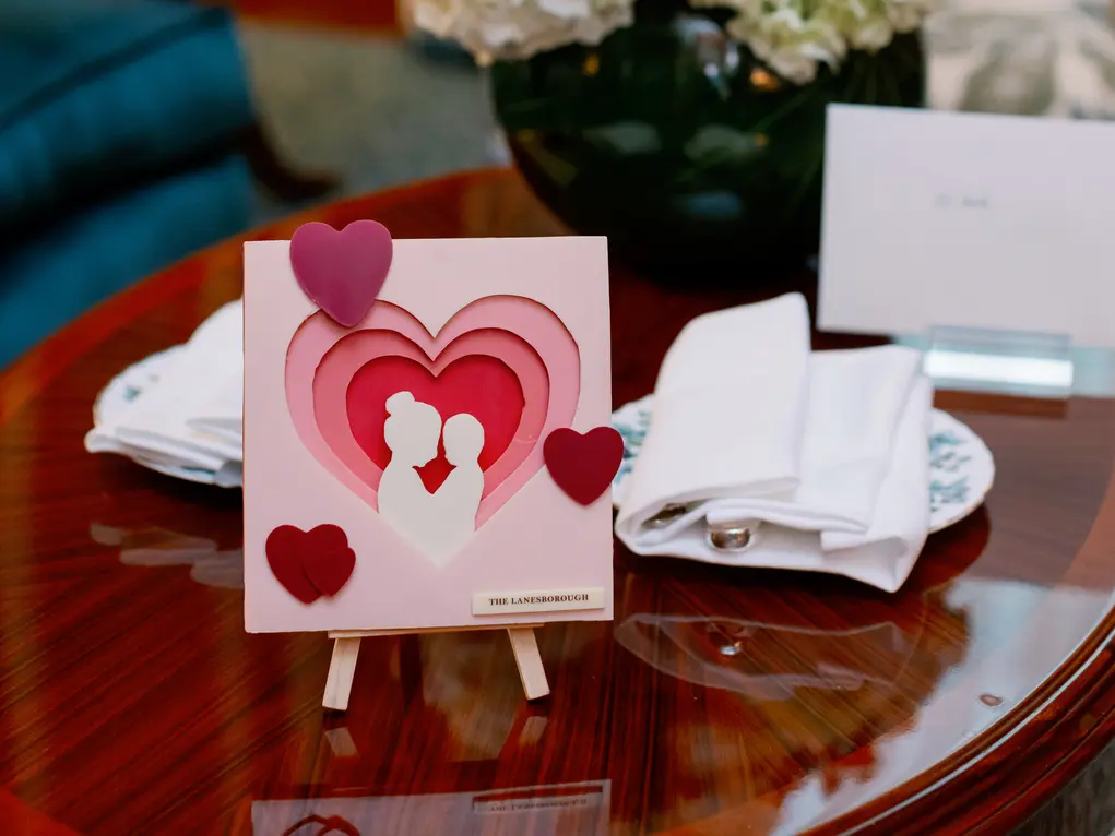 picture on table