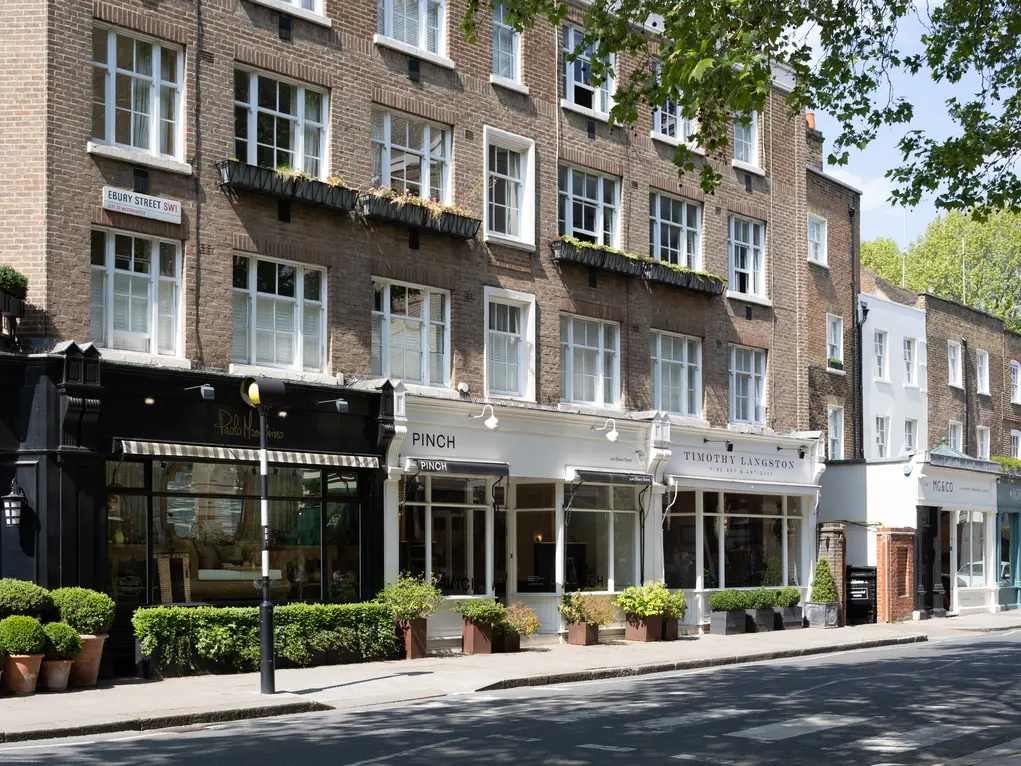 Exterior shopfronts 